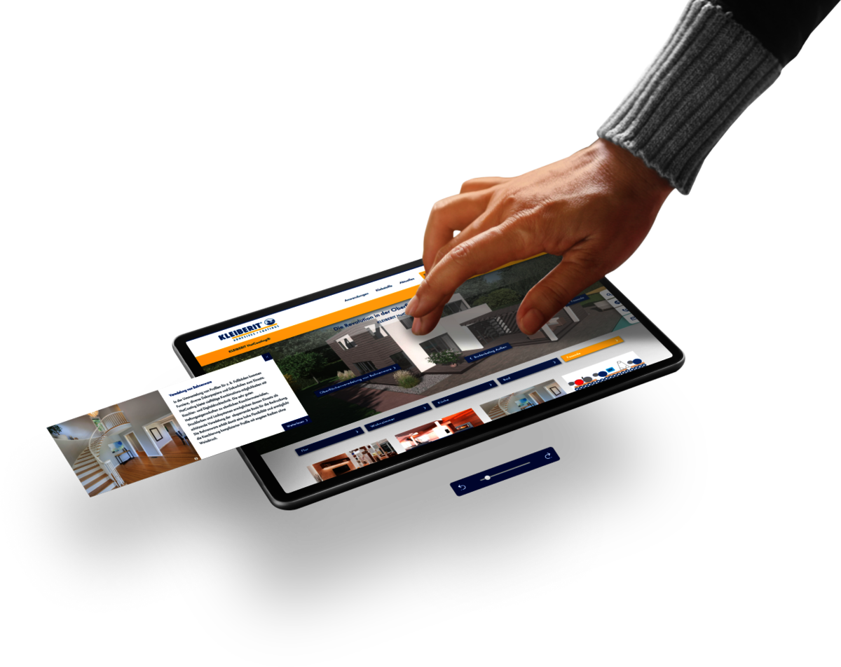 Die Bildcollage zeigt den Wohnbereich des Kleiberit 3D-Hauses mit einer Hand im Vordergrund, die ein Tablet über Infopunkte steuert, um Infos zu Oberflächenveredelungen abzurufen.